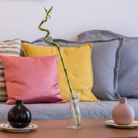 Wide Comfy Studio Apartment Centrally Located In Thissio Atenas Exterior foto
