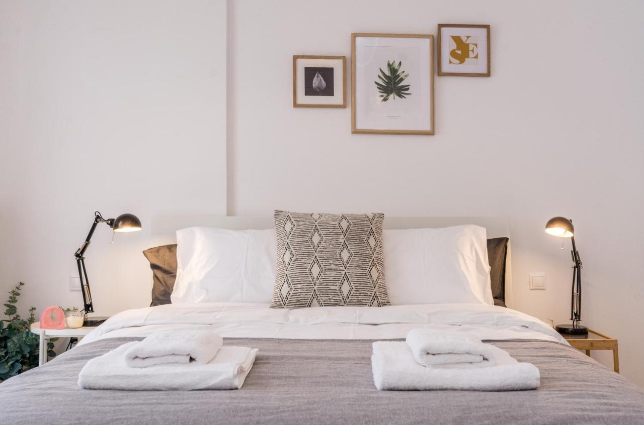 Wide Comfy Studio Apartment Centrally Located In Thissio Atenas Exterior foto