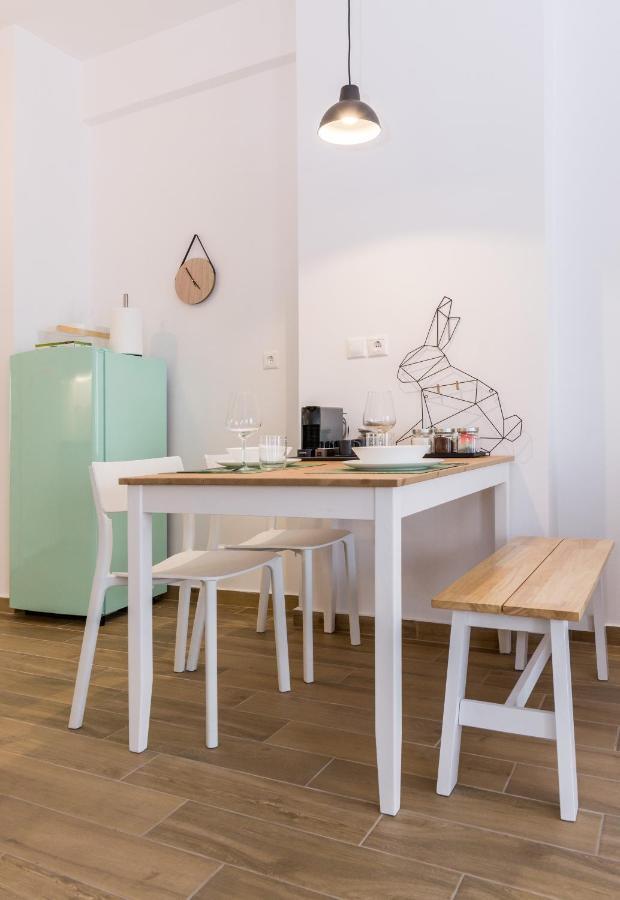 Wide Comfy Studio Apartment Centrally Located In Thissio Atenas Exterior foto